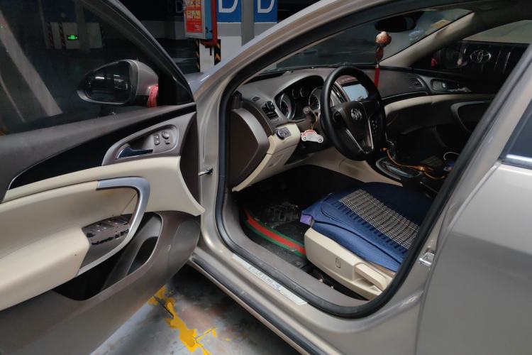 Used Buick Regal 2015 2.0L Leading Fashion Edition