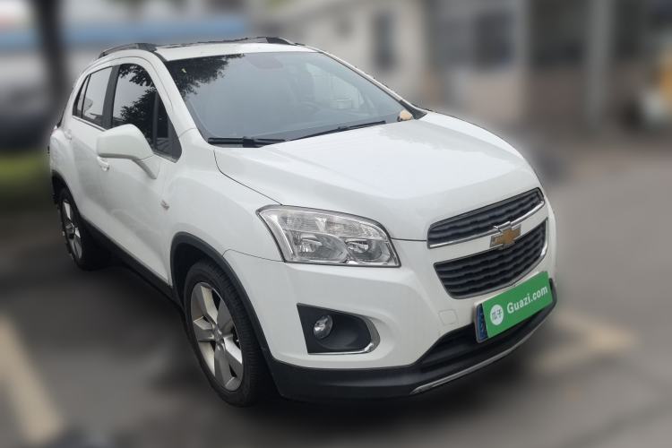 Used Chevrolet Trax 2014 1.4T Automatic Two-Wheel Drive Luxury Model Front Right 45 Deg
