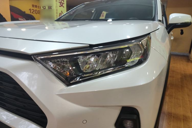 Used Toyota RAV4 2023 2.0L CVT Two-Wheel Drive Urban Edition