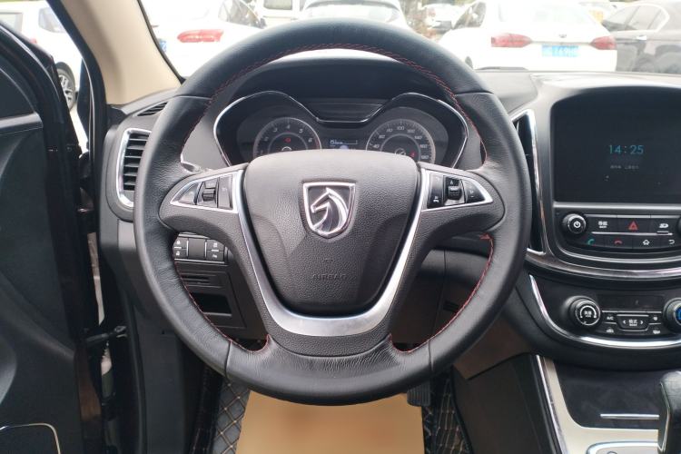 Used Baojun 560 2016 1.8L iAMT Luxury Model Steering Wheel
