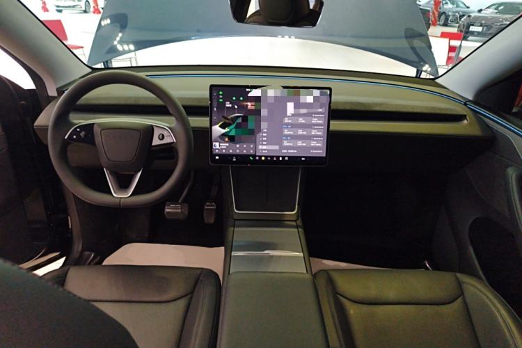 Used Tesla Model Y 2025 Long-Range All-Wheel Drive First Edition
