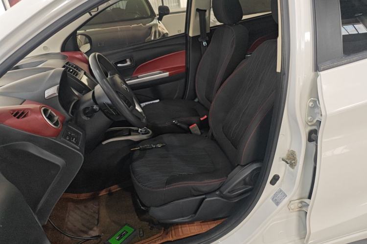 Used Changan Benni 2014 1.4L IMT Luxury Model with Sunroof