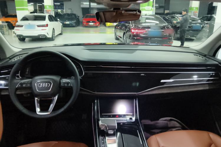 Used Audi Q7 2020 55 TFSI quattro S line sports model