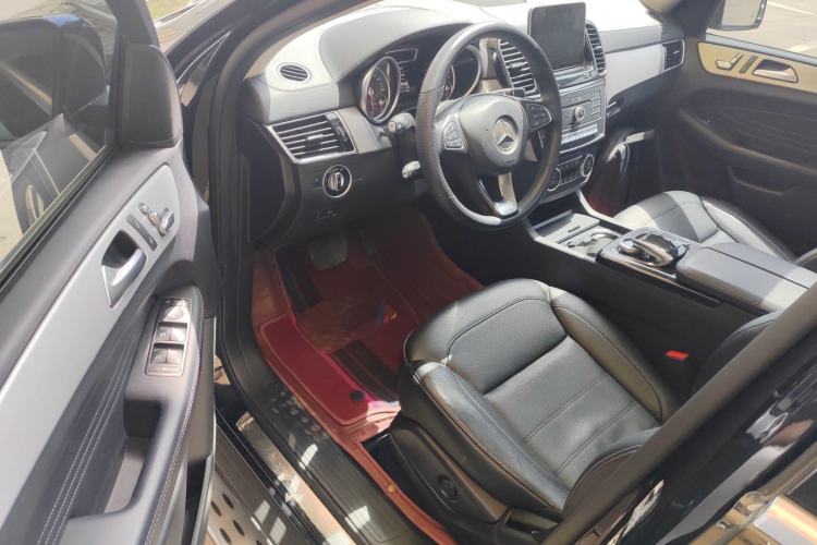 Used Mercedes-Benz GLE Coupe 2017 GLE 400 4MATIC Coupe SUV Driver Seat