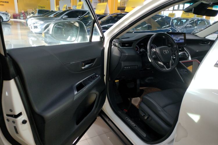 Used Toyota Venza 2023 2.0L CVT Two-Wheel Drive Luxury Edition