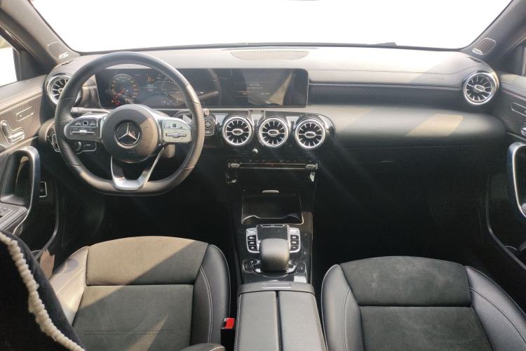 Used Mercedes-Benz A-Class 2019 Restyled A 200 L Sport Sedan Center Console