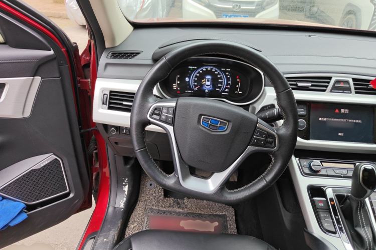 Used Geely Auto Emgrand X7 Sport 2018 1.8TD Automatic Two-Wheel Drive Smart Connect 4G Internet Edition Steering Wheel