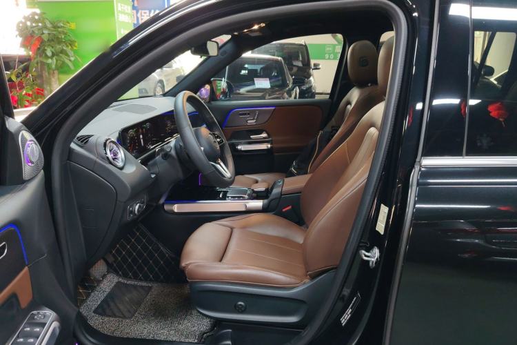 Used Mercedes-Benz GLB 2023 GLB 220 Fashion Model Left Front Seat