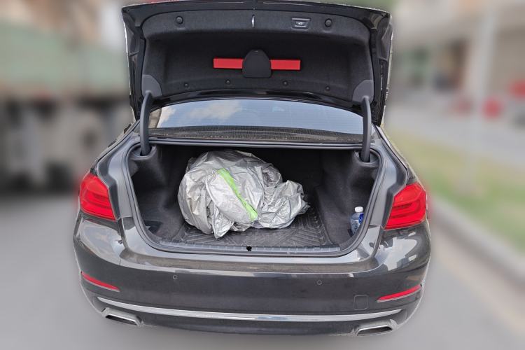 Used BMW 5 Series 2018 525Li Luxury Package
