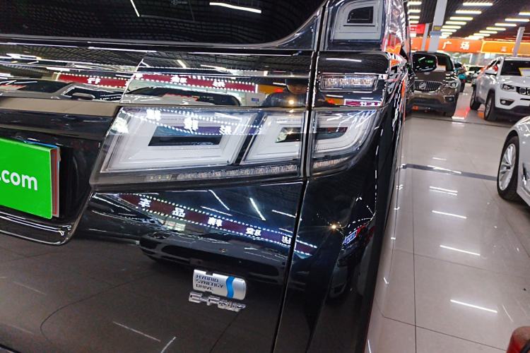 Used Toyota Vellfire 2021 Crown Dual-Engine 2.5L HV Prestige Edition