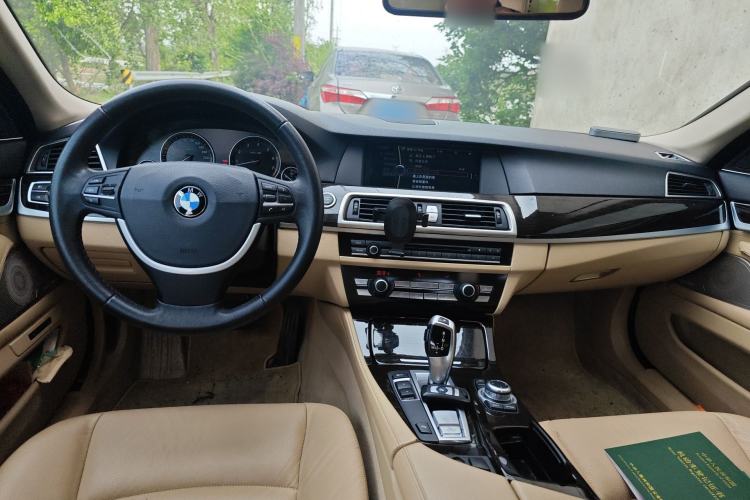 Used BMW 5 Series 2012 530Li Leading Model