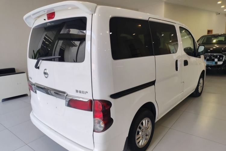 Used Nissan NV200 2016 Revised Version 1.6L Manual Luxury Edition
