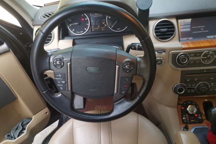 Used Land Rover Discovery 2010 4.0 V6 HSE Gasoline Model
