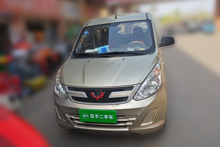 Used Wuling Rongguang V 2016 1.5L Practical Version Front
