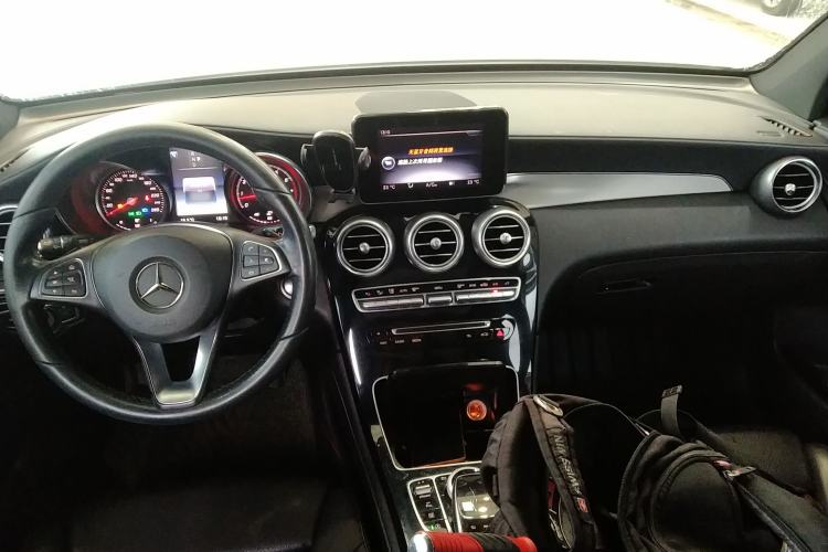 Used Mercedes-Benz GLC 2017 GLC 200 4MATIC Center Console
