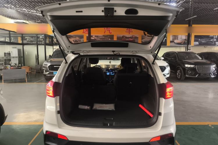 Used Hyundai ix25 2015 1.6L Automatic Two-Wheel Drive Fashionable GS Model Trunk