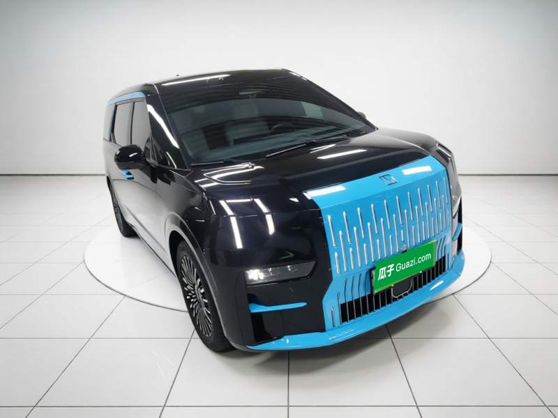 Used Zeekr 009 2024 7-Seater Walk-Through Version Four-Wheel Drive 108 kWh — 3