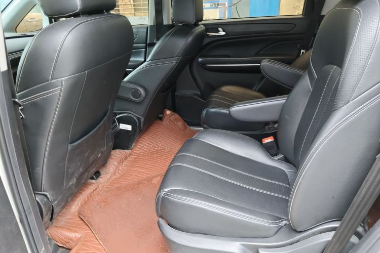 Used GAC Trumpchi M6 2019 270T DCT Luxury Edition (7-seater) China VI Left Rear Seat