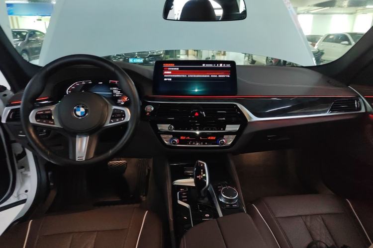 Used BMW 5 Series 2021 525Li M Sport Package Center Console