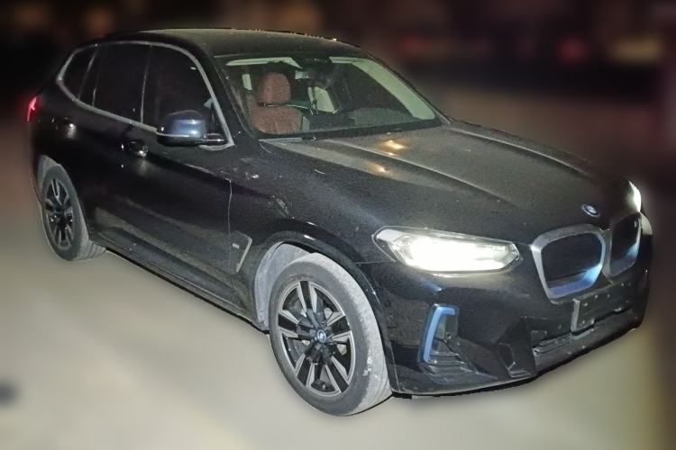 Used BMW iX3 2022 Leading Model Front Right 45 Deg