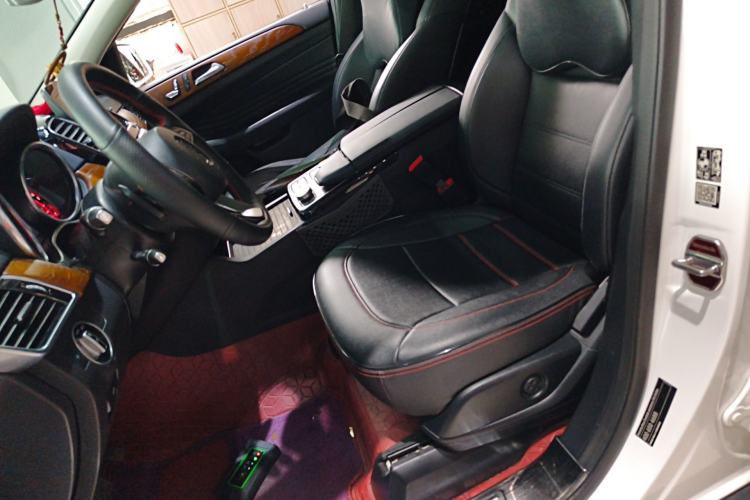 Used Mercedes-Benz GLE Coupe 2018 GLE 400 4MATIC Coupe SUV Left Front Seat