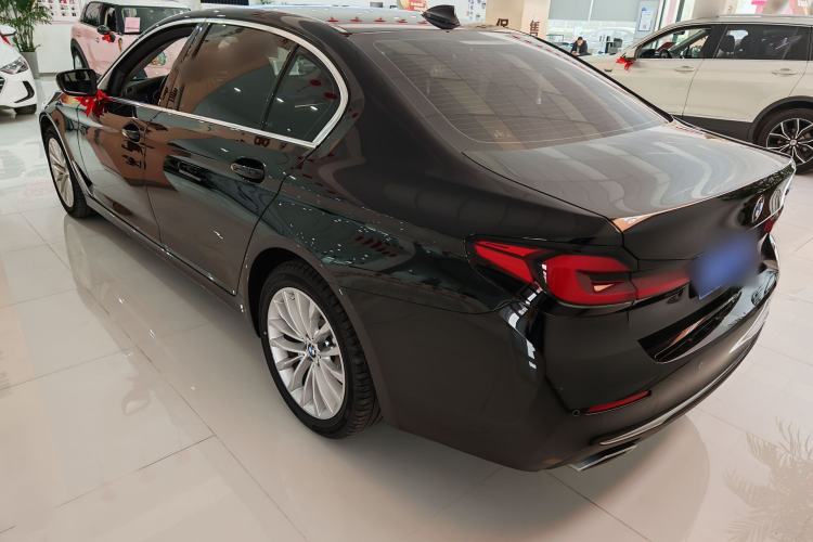 Used BMW 5 Series 2022 Second Facelift 525Li Luxury Package
