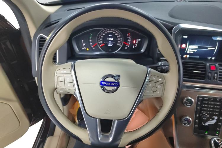 Used Volvo XC60 2015 T5 Smart Upgrade Model