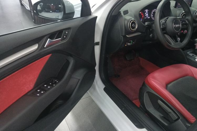 Used Audi A3 2020 Restyled Limousine 35 TFSI Ambition Version China VI
