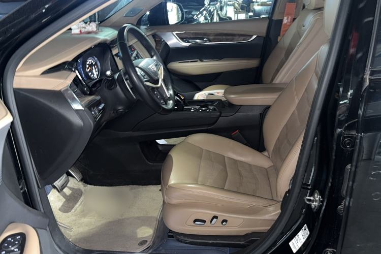 Used Cadillac XT5 2022 2.0T Four-Wheel Drive Platinum Edition Interior 1