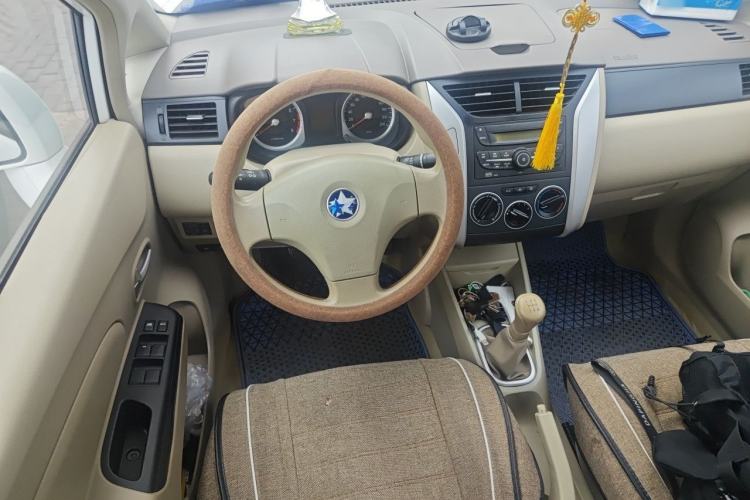 Used Venucia D50 2013 1.6L Manual Fashion Edition
