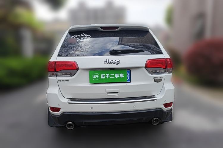 Used Jeep Grand Cherokee 2016 3.0L Comfort Navigation Edition Rear