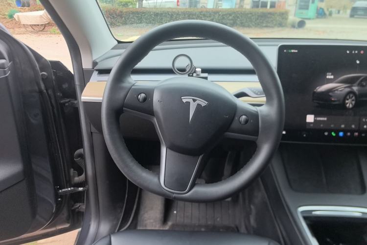 Used Tesla Model Y 2022 Revised Version Rear-Wheel Drive Steering Wheel