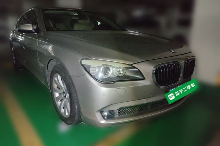 Used BMW 7 Series 2009 740Li Luxury Model Front Right 45 Deg