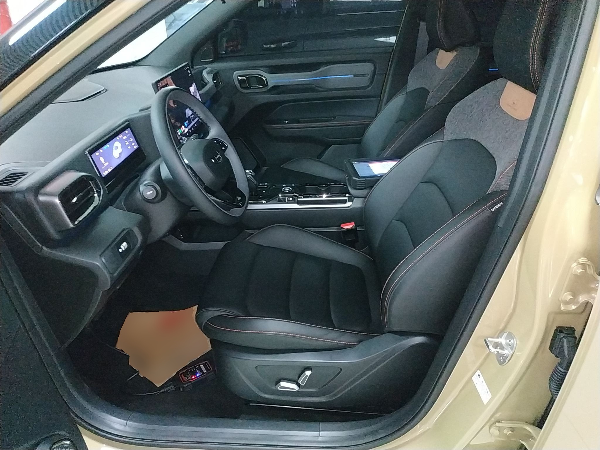 المقاعد الأمامية داخل السيارة