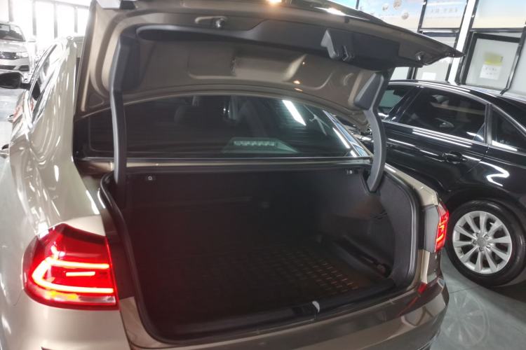 Used Volkswagen Passat 2017 330TSI DSG Luxury Edition
