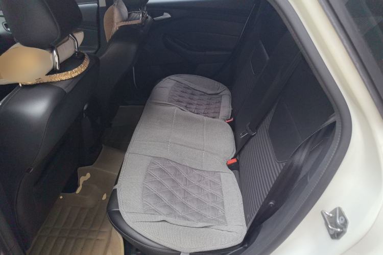 Used Ford Focus 2017 Hatchback 1.6L Automatic Fashion Edition Smart Drive Version
