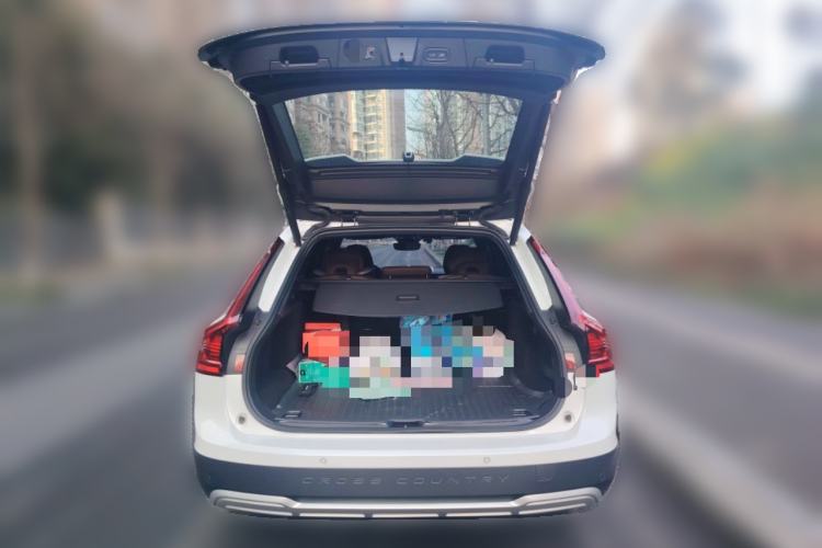 Used Volvo V90 2022 Cross Country B5 AWD Smart Range Edition
