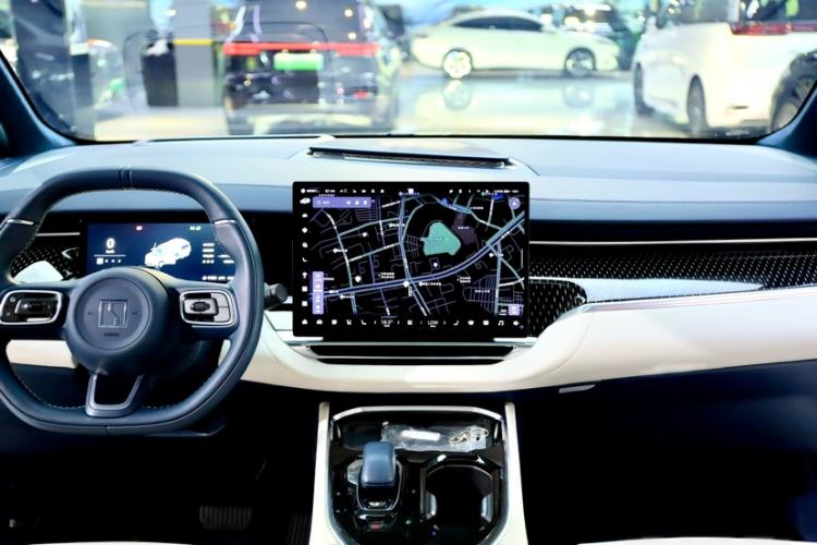 Used Zeekr 009 2024 Six-Seat Executive Version 4WD 108 kWh
