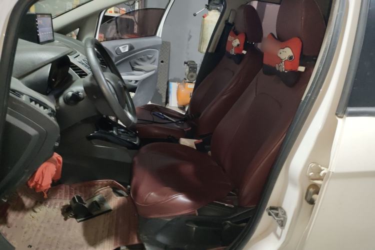 Used Ford EcoSport 2013 1.5L Automatic Fashion Model