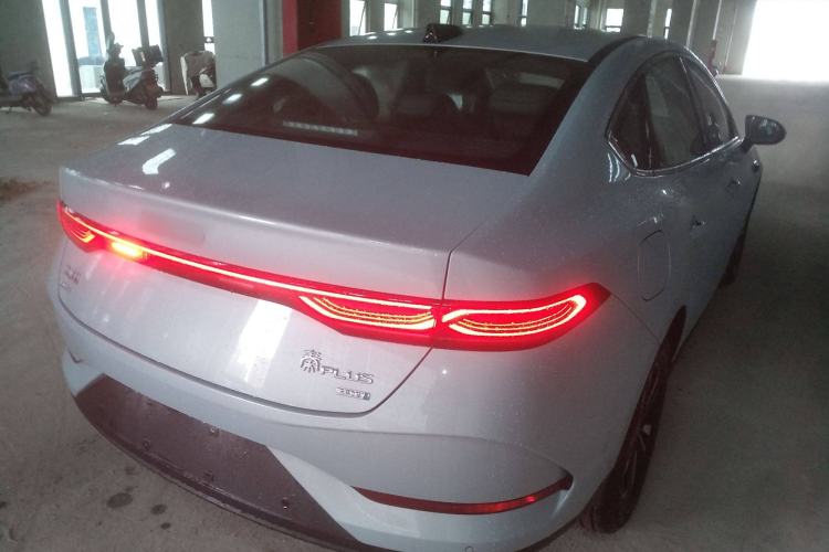 Used BYD Qin PLUS 2025 DM-i Smart Drive 120KM Superior Model