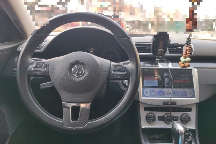 Used Volkswagen Magotan 2015 2.0 TSI Luxury Model
