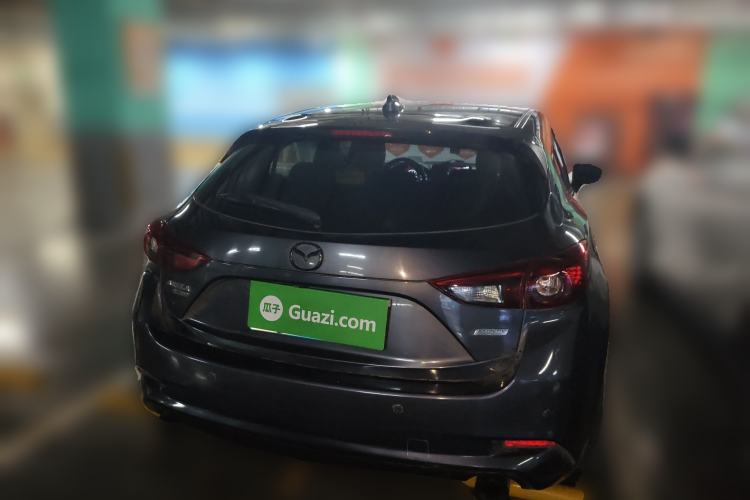 Used Mazda 3 Axela 2017 Hatchback 2.0L Automatic Sport Model China V Emission Standard
