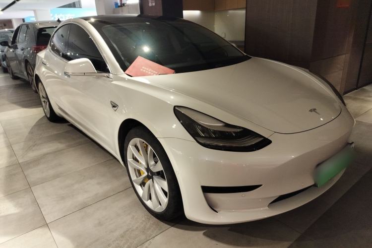 Used Tesla Model 3 2020 Revised Version Standard Range Rear-Wheel Drive – Upgraded Edition Front Right 45 Deg