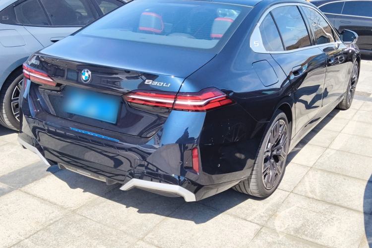 Used BMW 5 Series 2025 530Li Luxury Edition M Sport Package
