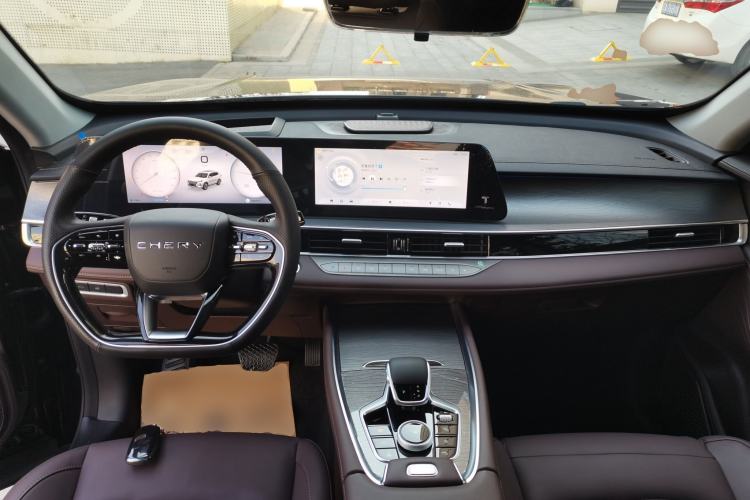 Used Chery Tiggo 8 PRO 2025 290T Two-Wheel Drive Prestige Edition Center Console