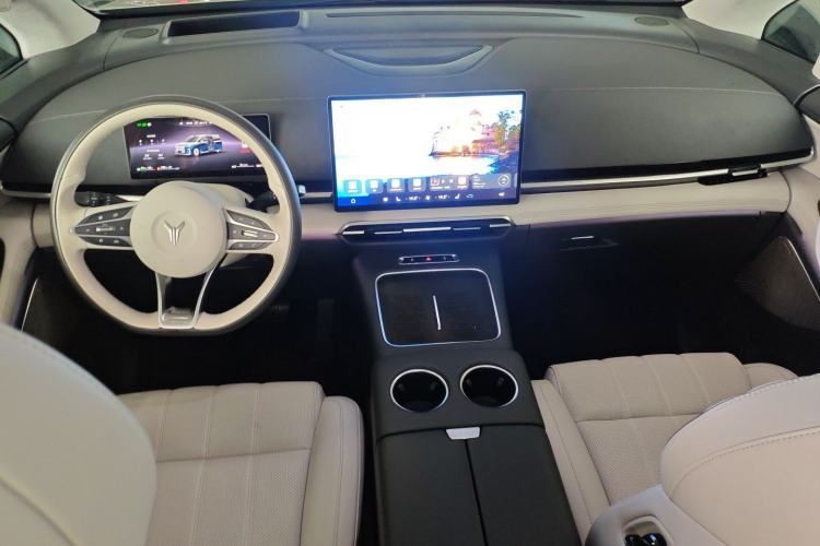 Used VOYAH Dream 2025 PHEV Four-Wheel-Drive Flagship Version – Qiankun Edition
