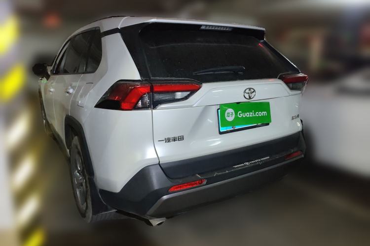 Used Toyota RAV4 2021 2.0L CVT Two-Wheel Drive Fashion PLUS Edition