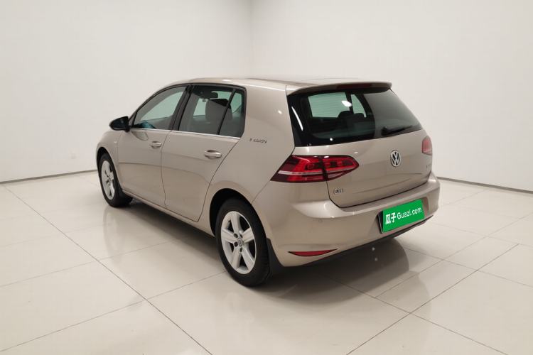 Used Volkswagen Golf 2017 1.6L Automatic Comfort Million-Vehicle Anniversary Edition