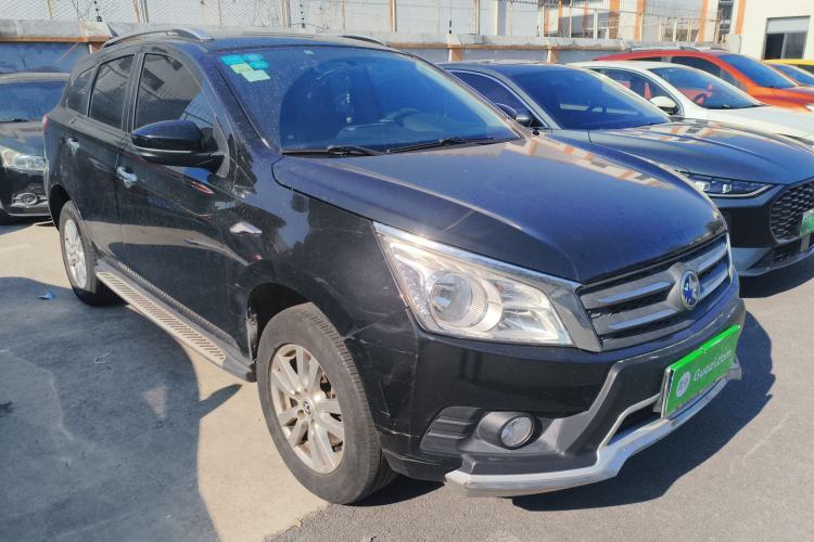 Used Venucia T70 2015 2.0L Manual RuiQu Version

