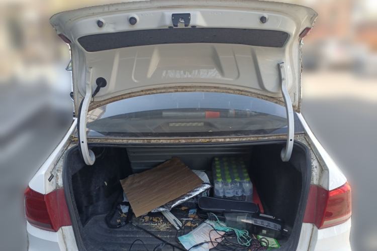 Used Volkswagen Santana 2015 1.4L Manual Fashion Edition Trunk